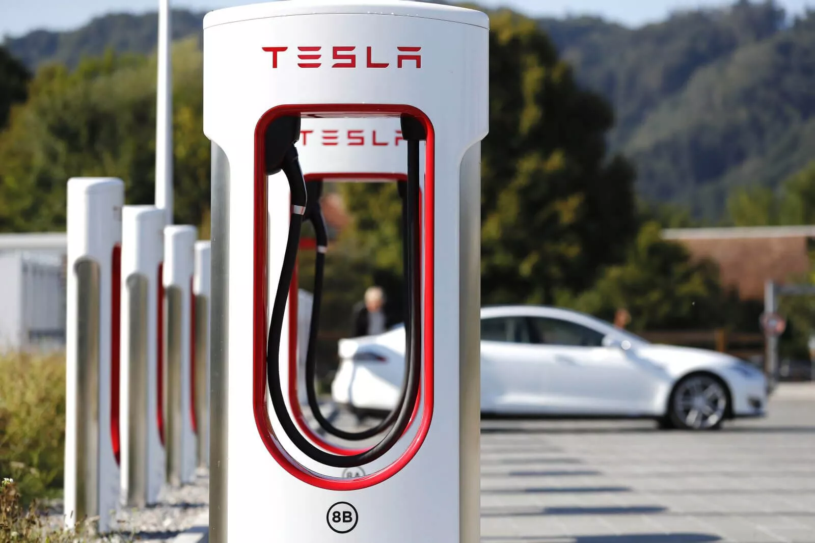 tesla-supercharger-250kW